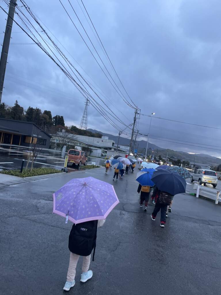 下北小学校　登校見守り